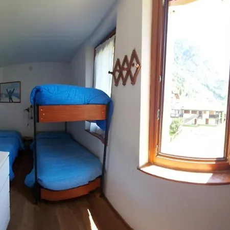 Holiday home Casa Con Giardino Vista Monte Bianco